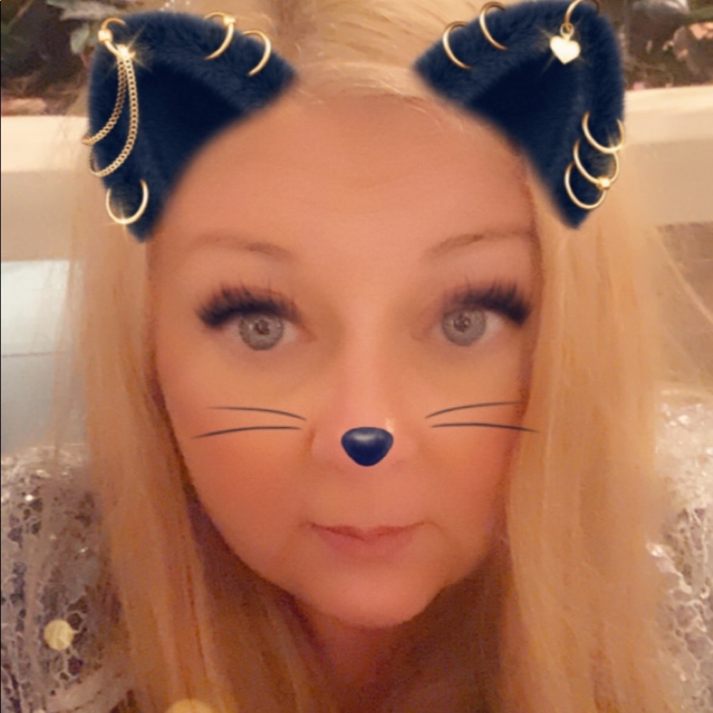 Meet your Posher, Kerri